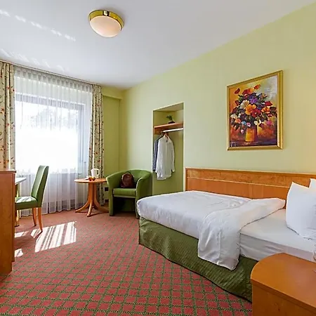 Lohmann's Kapeller Hof 3* Langenfeld (North Rhine-Westphalia)