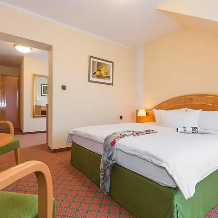 Lohmann's Kapeller Hof Hotel Langenfeld (North Rhine-Westphalia)