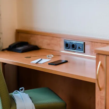 Hotel Lohmann's Kapeller Hof 3*