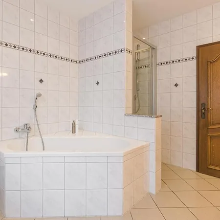 Lohmann's Kapeller Hof 3* Langenfeld (North Rhine-Westphalia)