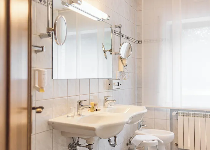 卡普勒洛赫曼酒店