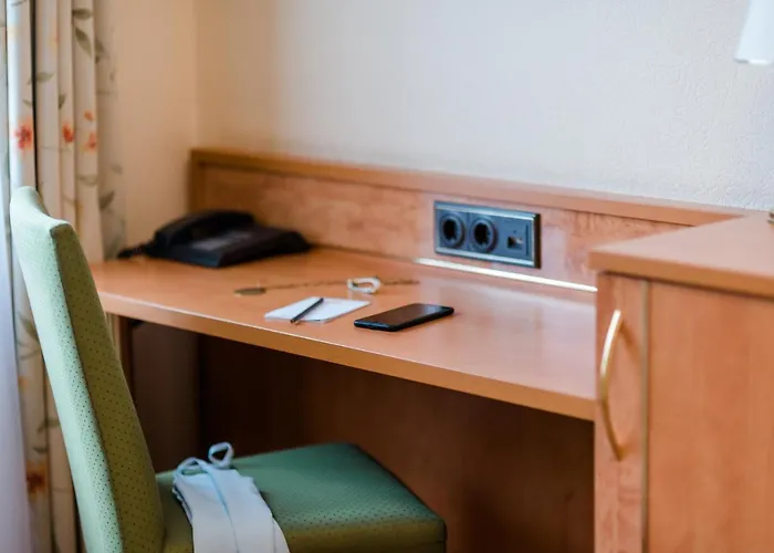 酒店 卡普勒洛赫曼酒店 3*