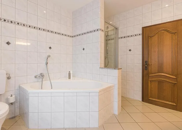 Lohmann's Kapeller Hof 3* Langenfeld (North Rhine-Westphalia)